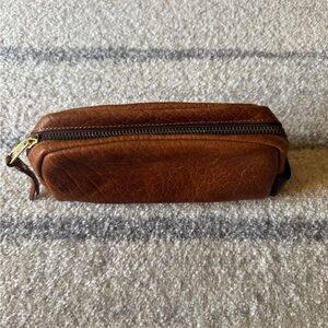 Classic Brown Leather Men's Toiletry Bag